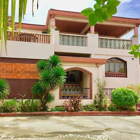 Casa La Granja Hotel Iloilo City Eksteriør billede