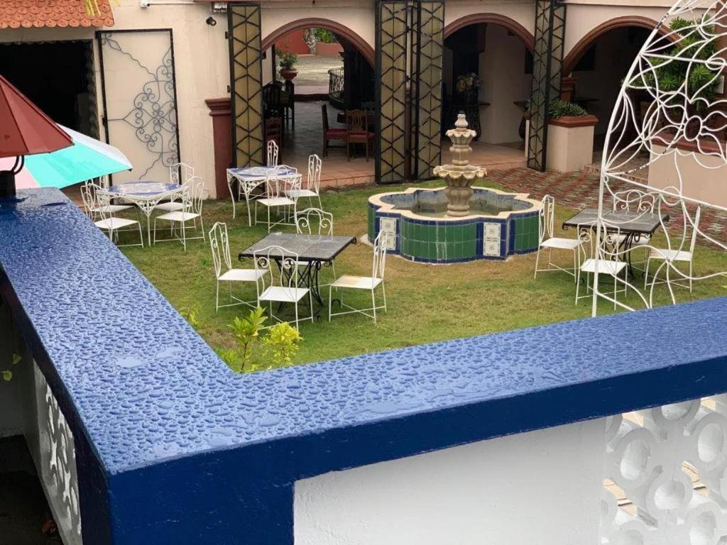 Casa La Granja Hotel Iloilo City Eksteriør billede