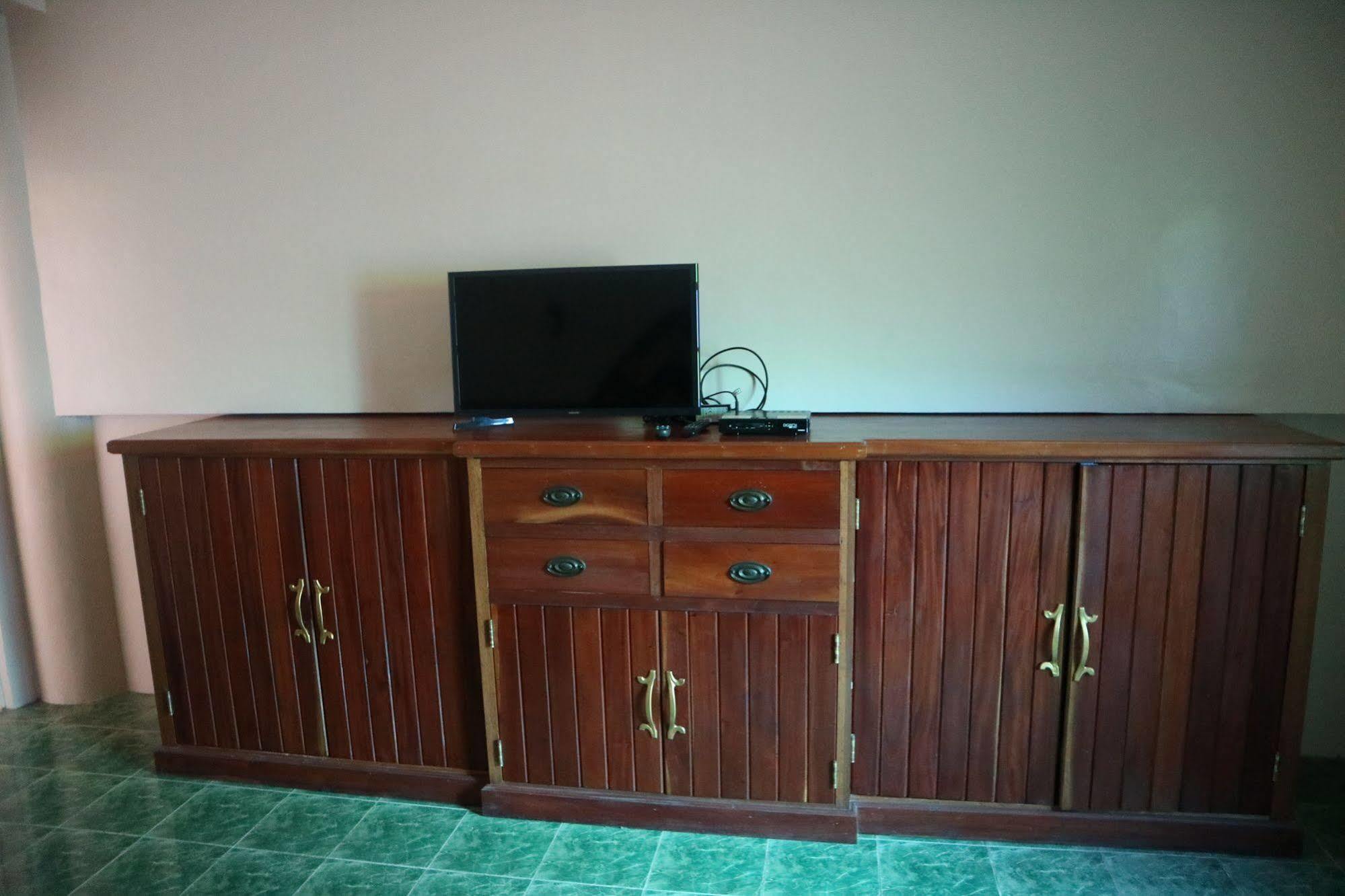 Casa La Granja Hotel Iloilo City Eksteriør billede