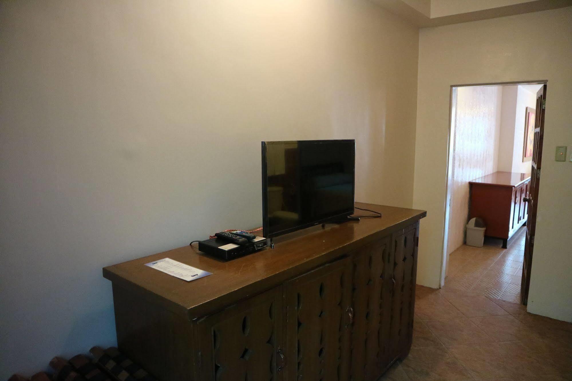 Casa La Granja Hotel Iloilo City Eksteriør billede