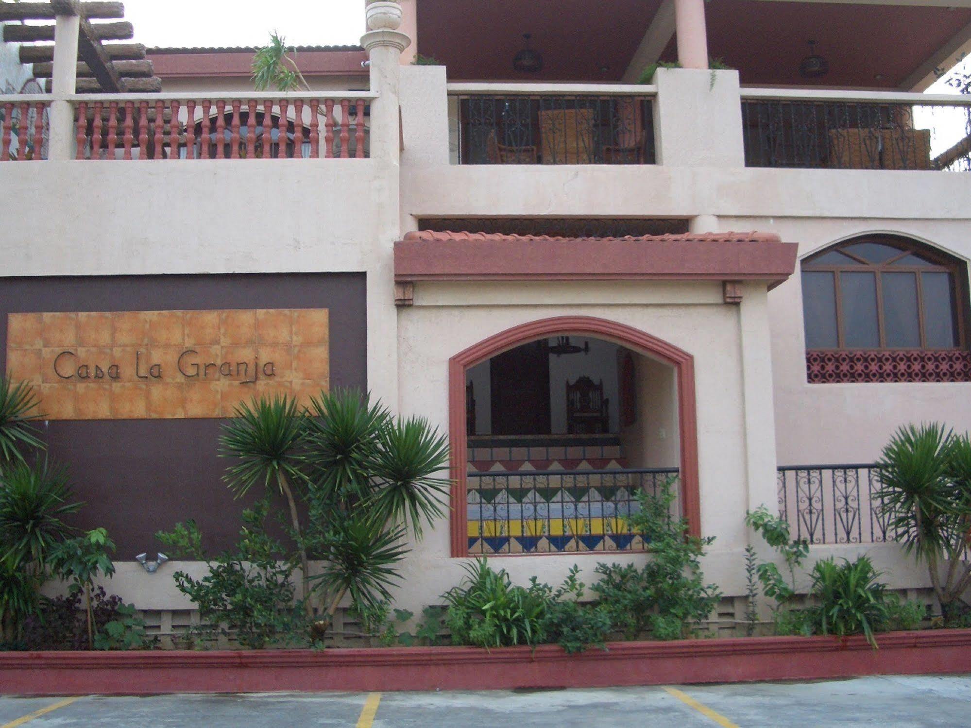 Casa La Granja Hotel Iloilo City Eksteriør billede