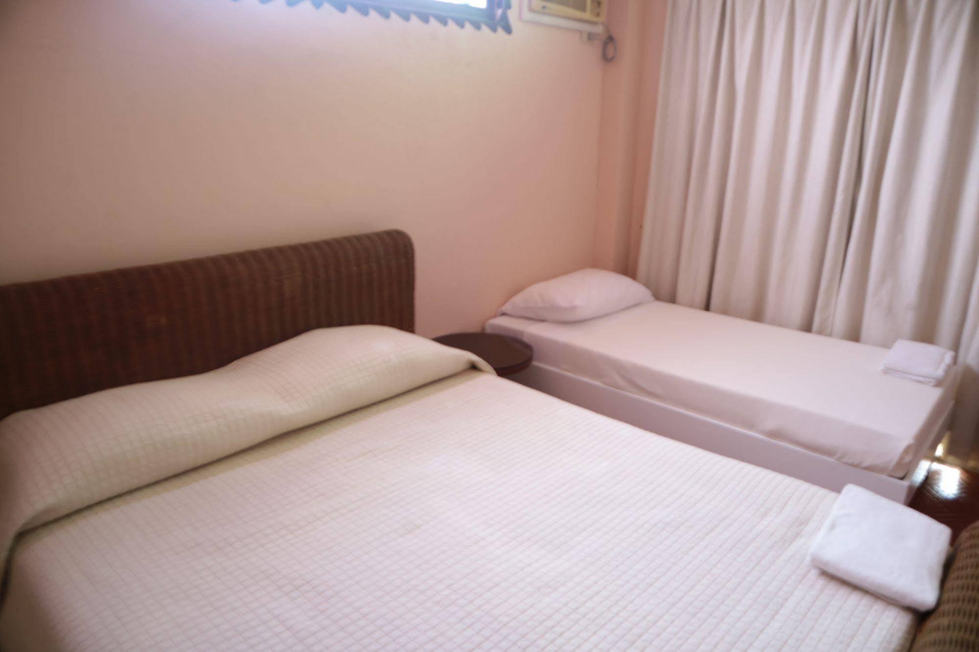 Casa La Granja Hotel Iloilo City Eksteriør billede